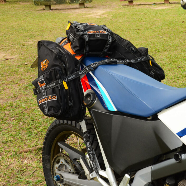 Bolsa Sertão modelo 21 - bolsa para moto adventure - lateral esquerda